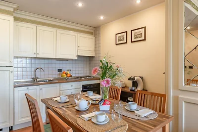 Appartement met 4 kamers en tuin