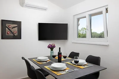 Villa met privézwembad en zomerkeuken