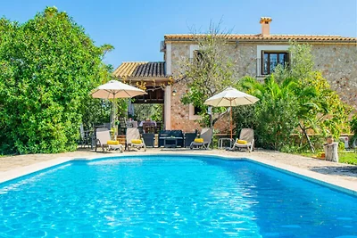 Haus in Buger mit privatem Pool und Garten