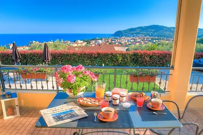 Villa in Diano Marina mit Schwimmbecken