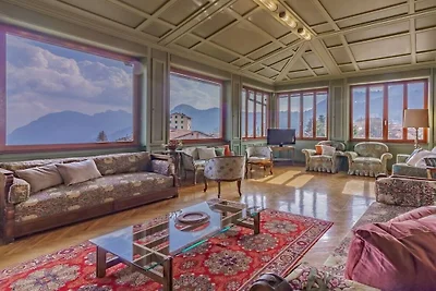 Villa in Civenna mit Balkon und Barbecue