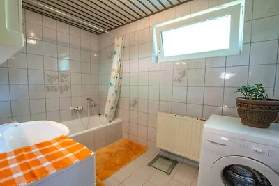 Ferienhaus in Ebensee mit Schwimmbecken