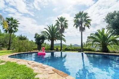 Luxusvilla mit wunderschönem Pool in Santa Eu...