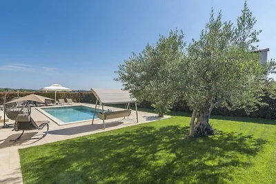 Villa in Poreč mit Schwimmbecken