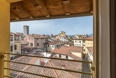 Penthouse in Lucca met Uitzicht op Stad