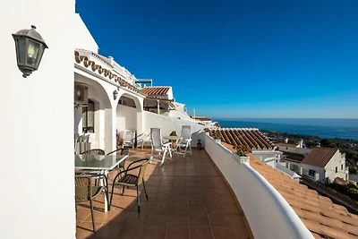 Wohnung in Nerja mit Zugang zu Spa und Pool