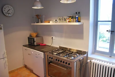 Zeer mooi appartement met zwembad in de...