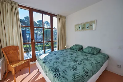 Villa in una riserva naturale con castello