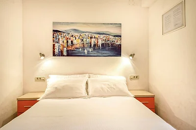 Apartments Gracin - One Bedroom Apartment wit...