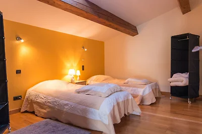 Geräumige Villa mit privatem Pool und Sauna