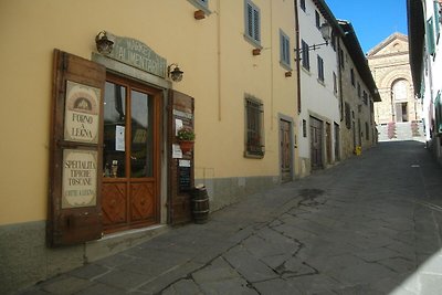 Stone Farmhouse in Gambassi Terme-Fi with Swi...