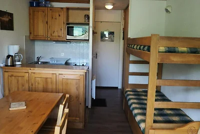 Monolocale luminoso · Accesso diretto alle pi...