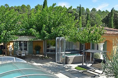 Stunning Villa near Regusse with Private Swim...