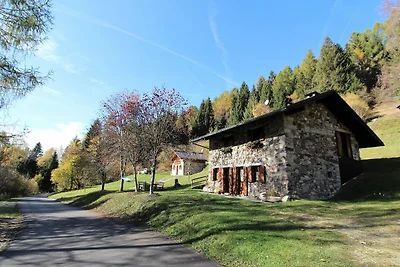 Caratteristica casa vacanze a Pieve Tesino co...