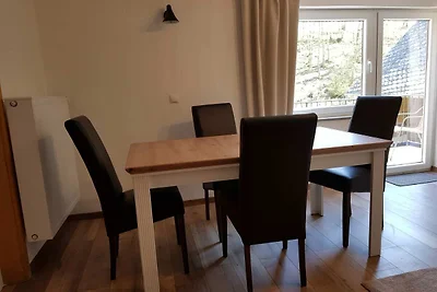 Casa vacanze con 2 camere da letto e giardino...