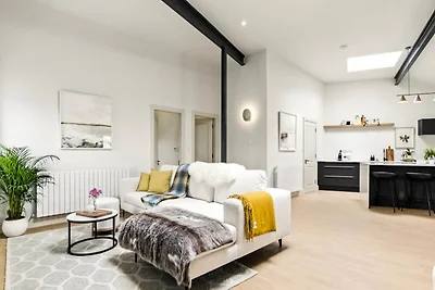 Das Lagerhaus, Clifden