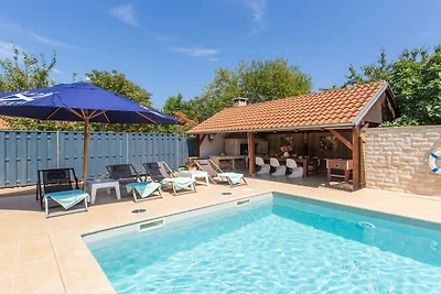 Villa a Marčana con piscina