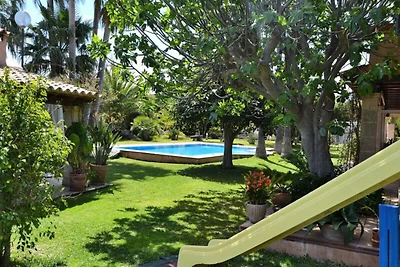 Villa in Binissalem mit Pool und Weinbergen