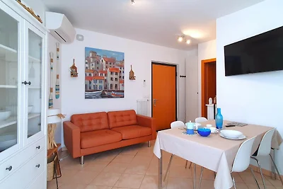 Appartement in Luino met gedeeld zwembad