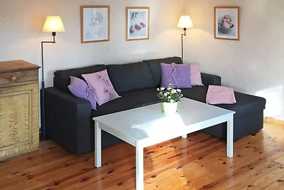 5 persone case ad FLEN-By Traum