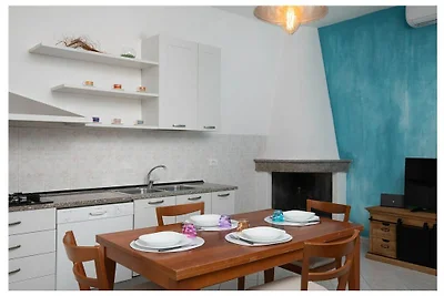 Wohnung in Budoni mit Balkon und Parken