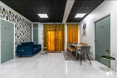 Amplio apartamento de 3 habitaciones y 10 pla...