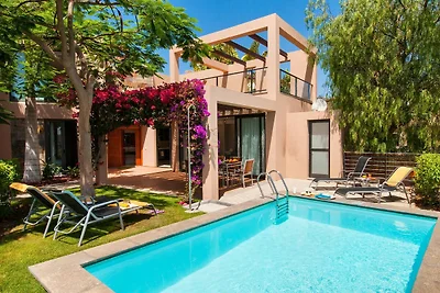 Bungalow mit Gemeinschaftspool