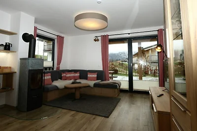 Chalet Alpenzauber mit beheiztem Pool, Inzell
