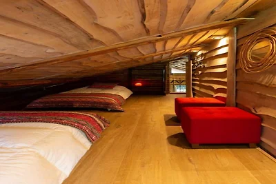 Spazioso chalet in legno con terrazza...