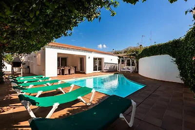 Ferienhaus in Cala'n Bosch mit Pool