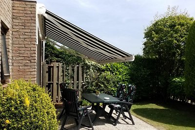 Gepflegtes Ferienhaus mit großem Garten in...