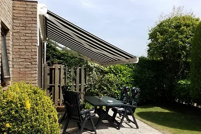 Casa de vacaciones tranquila en Nieuwvliet co...