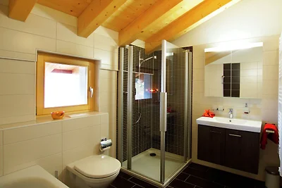 Chalet in Hיrיmence mit Terrasse
