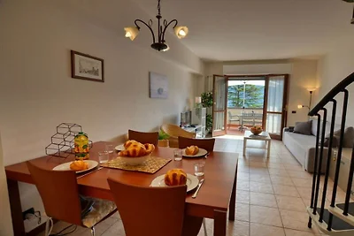 Appartamento ad Acquaseria con terrazza
