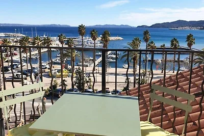 Wohnung in Lavandou mit Meerblick-Terrasse
