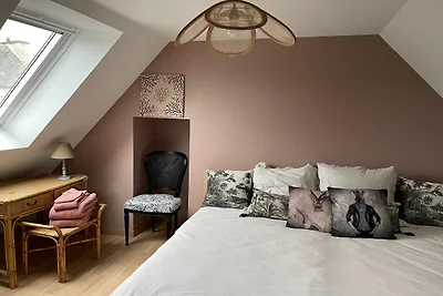 Schönes Ferienhaus in Neulliac