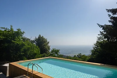Ferienhaus in Calci mit Schwimmbecken