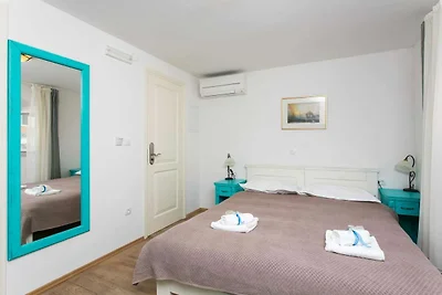 Guest House Lumin - Double Room with City Vie...