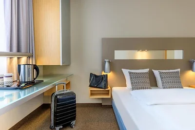 Sunday Düsseldorf Standard Double Room