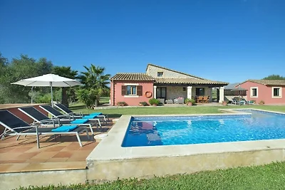 Villa in Pollensa mit Schwimmbecken