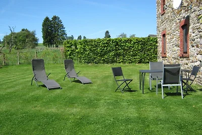 Spazioso appartamento con giardino privato ad...