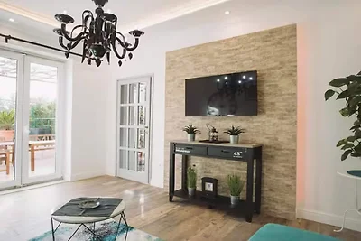 Deluxe apartment Marghareta - Three Bedroom A...