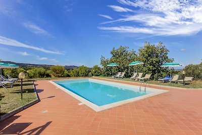 Landferienhaus in Gambassi Terme mit Garten