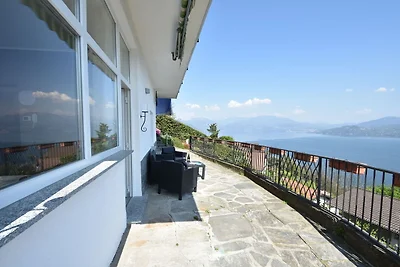 Schöne Ferienwohnung mit Panoramabalkon