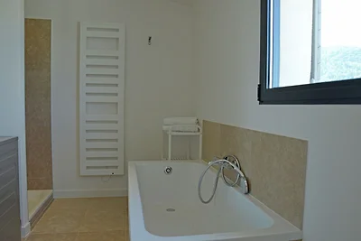 Villa moderna con piscina privata a Malaucèn