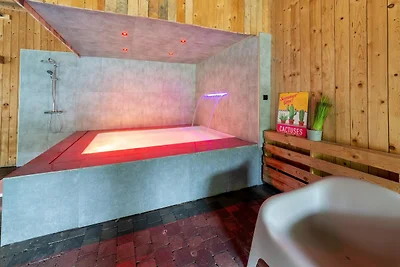 Villa in Büllingen mit Pool & Sauna