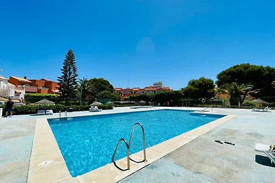 Appartamento a Roquetas de Mar con giardino