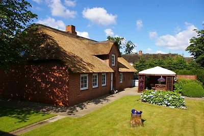 Holiday home with 4 bedrooms