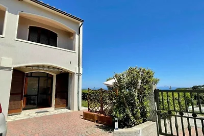 Wohnung in Capoliveri mit Garten