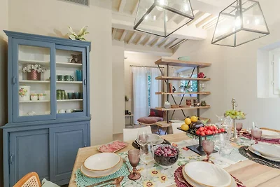 Historic garden retreat in Lucca